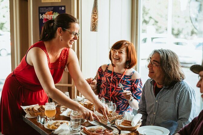 Private Prague City Highlights Tour with a Stop at a Czech Cafe - A Deep Dive into the Prague Experience