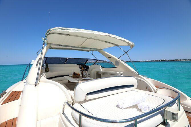 Private Premium Yacht 46FT Rental in Cancún - FAQ