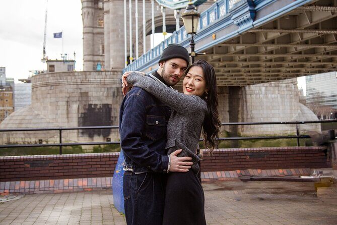 Private Professional Photoshoot Outside Tower Bridge in London - Practical Details and Tips