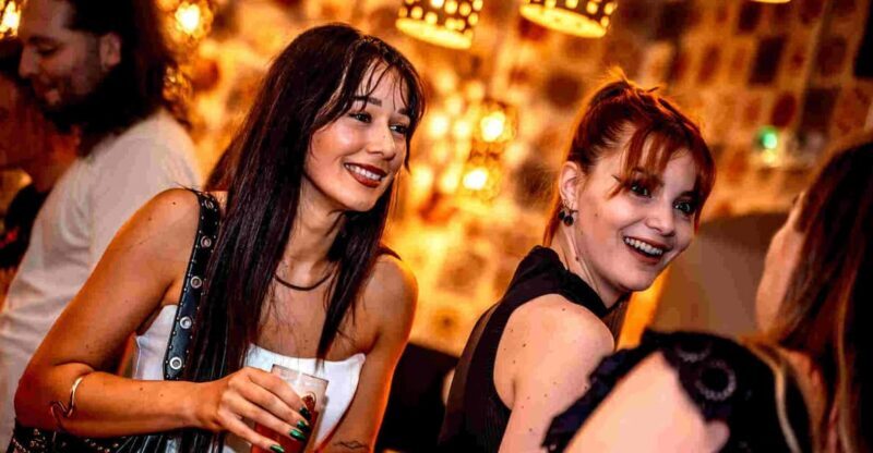 Private Pub Crawl Budapest With VIP Entry - Key Points