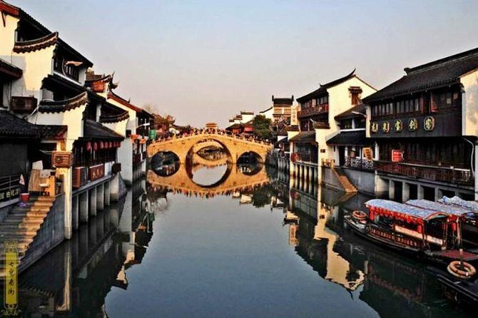 Private Qibao Ancient Town Walking Tour with Tea Tasting and Calligraphy Experience - The Experience in Detail