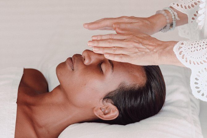 Private Reiki - Chakra Balancing Session at CC's Hideaway - Key Points