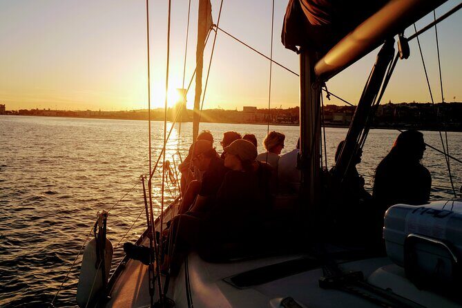 Private Relaxing Sunset Tour along the Tagus River - An In-Depth Look at the Experience
