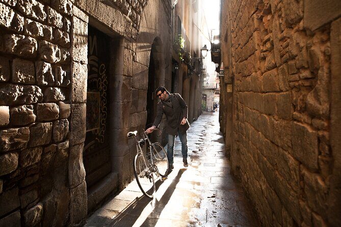 Private Religious Tour: Sagrada Familia, Romans & Jewish Quarter - An In-Depth Look at the Tour Itinerary