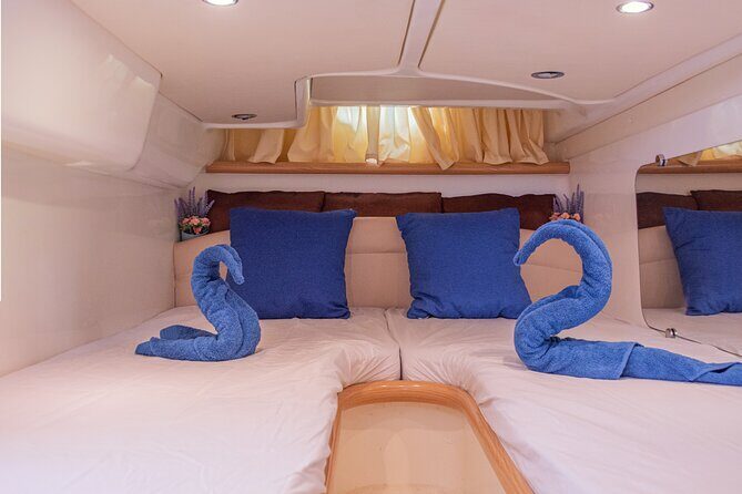 Private Romantic Dinner on a Yacht + 1 Night for 2 People - In-Depth Look at the Experience