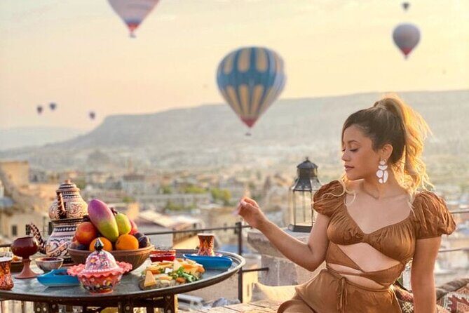 Private Romantic Photoshoot in Cappadocia with Balloon View - Practical Details and What to Expect