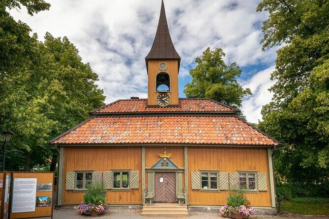 Private Romantic Walking Tour in Sigtuna with Mariakyrkan - Who Will Love This Tour?