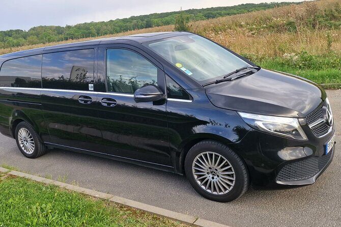 Private round trip transfer from/to Paris airports - How the Experience Looks in Practice