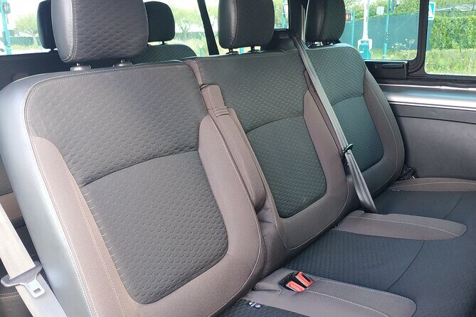 Private round trip transfer from/to Paris airports - The Vehicle and Comfort Level