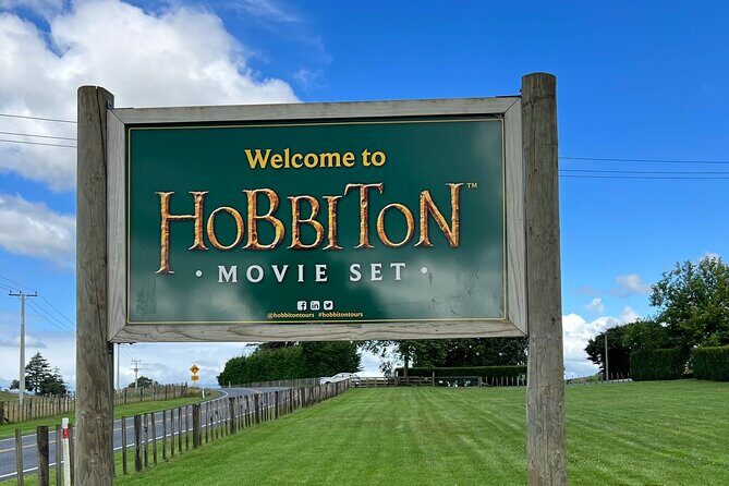 Private Round Trip Transport To Hobbiton From Auckland - Key Points