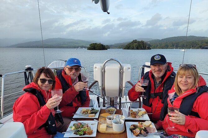 Private Sail and Dine Experience on Lake Windermere - The Experience in Detail