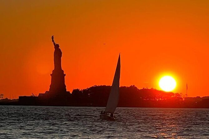 Private Sail Around New York City and The Statue of Liberty - An In-Depth Look at the Experience