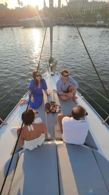 Private Sailboat Barcelona Luxury Boat + Aperitifs & Drinks - Key Points