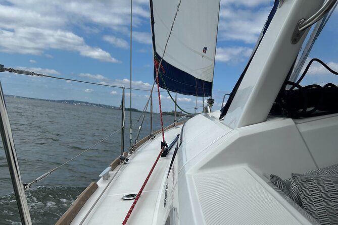 Private Sailboat Guided Tour of New York City - A Review of the Private Sailboat Guided Tour of New York City