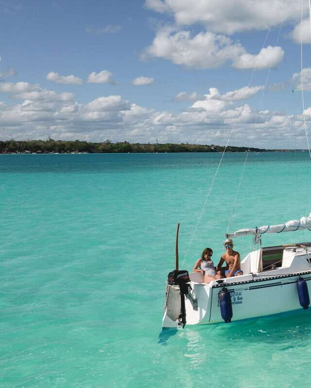 Private sailboat tour across the Bacalar seven colors lagoon - Unpacking the experience: what makes this sailboat tour special?