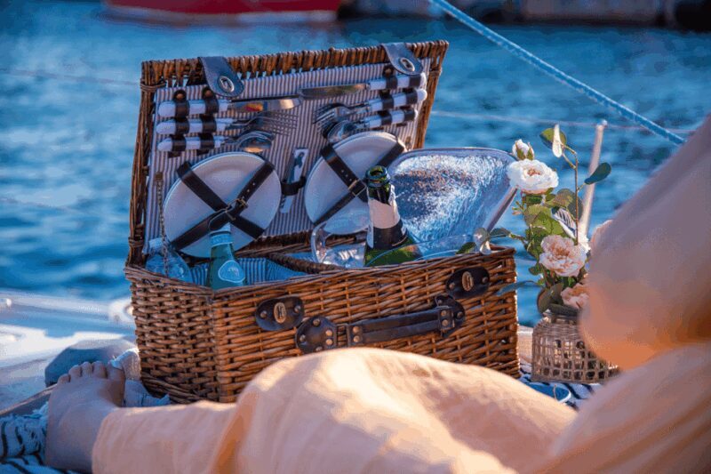 Private Sailing and picnic Experience from Barcelona - Key Points