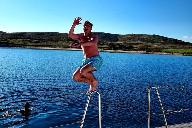 Private sailing cruise to Delos & Rhenia with Lunch & Transfer - Authentic Insights from Reviews