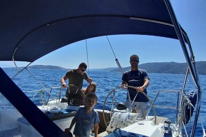 Private sailing tour at the Makarska Riviera - Key Points
