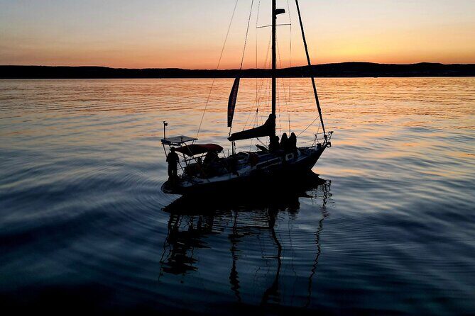 Private sailing tour in Sotogrande plus ideal drink groups of 8 - Additional Notes