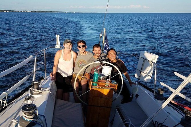 Private sailing trips around Fishers island from New London, CT - Who Will Love This Experience?
