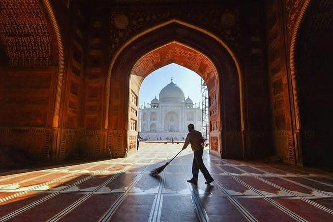 Private Same Day Delhi Agra Delhi by car - Key Points