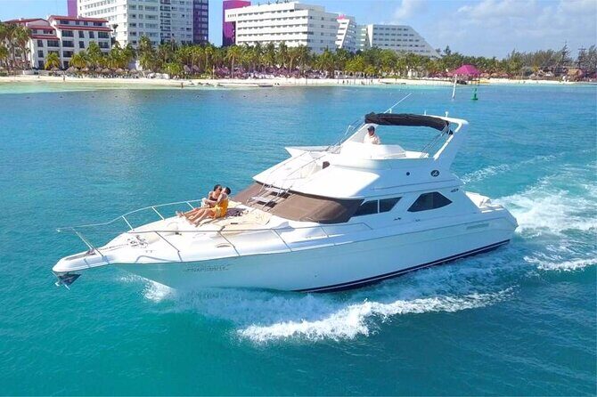 Private SeaRay 47ft Yacht Rental Cancun 23P6 - FAQ