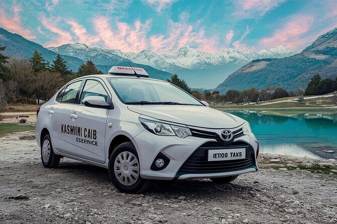 Private Sedan Cab to and from Srinagar Airport and Dal Lake - A Closer Look at the Experience