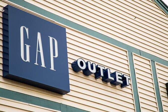 Private Shopping Tour from Boston to Kittery Premium Outlets - Deep Dive into the Experience