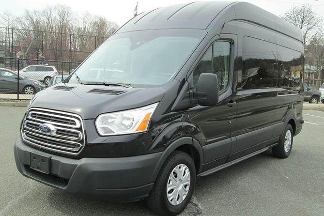 Private Shuttle Galveston to Hobby Airport (HOU) For 10 Travelers - Luggage and Capacity