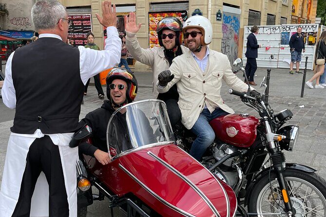 Private Sidecar Tour of Montmartre : Off the Beaten Path - The Experience: What Reviewers Say