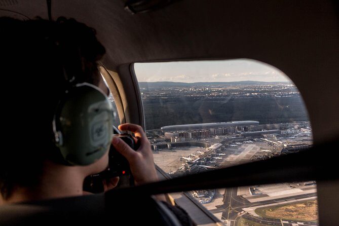 Private Sightseeing Flight above Frankfurt - Key Points