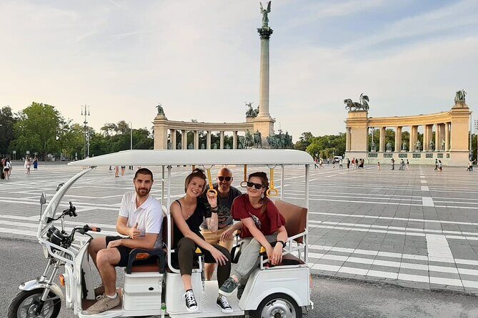 Private Sightseeing Tour using Electric Tuk Tuk Ride in Budapest - A Deep Dive into the Experience