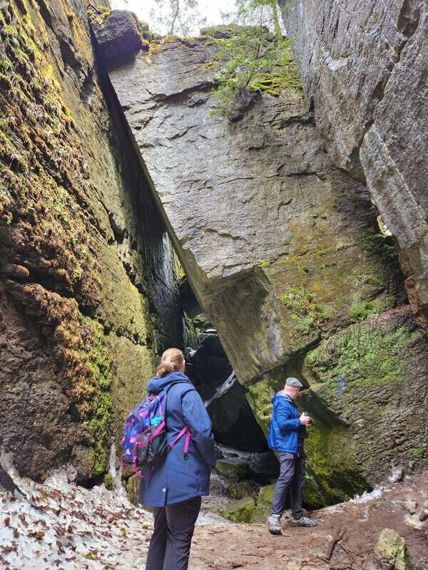 Private Singhampton Caves Hike - Collingwood/Blue Mountain - Key Points