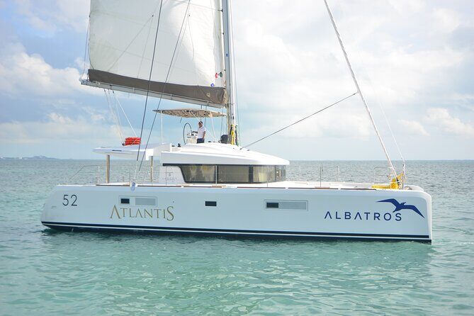 Private Snorkeling and Sightseeing Catamaran Boat Tour Deluxe 36 passengers - Practical Details
