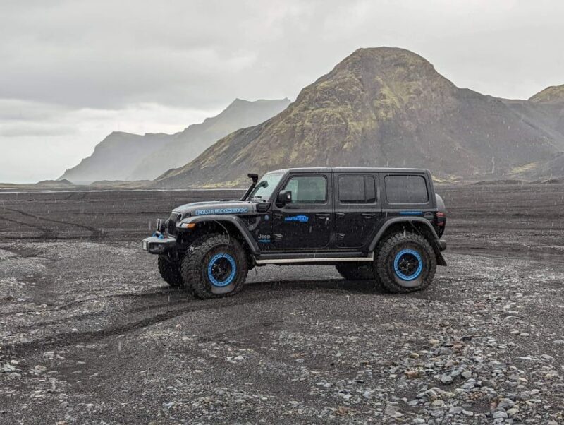 Private South Coast, Ice Cave, & Black Sands Tour - FAQ