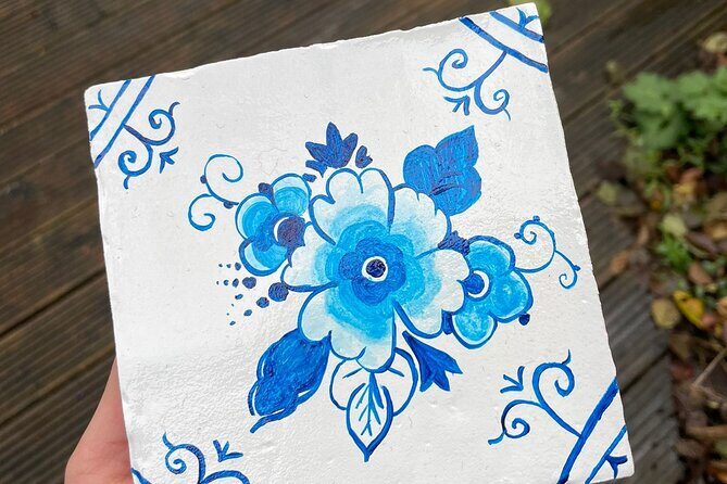 Private Souvenir Creation in Dutch Delft Blue from Netherlands - Practical details and logistics