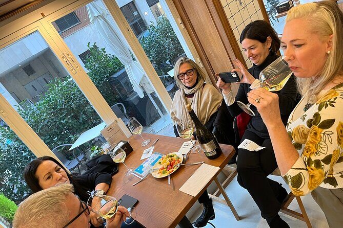 Private Spanish Wine Tasting in Non-Touristy area of Madrid - Key Points