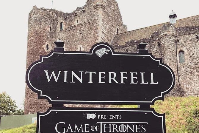 Private Stirling Day Guided Tour in the Premier Classic LEVC TXE - An In-Depth Look at the Stirling Tour Experience