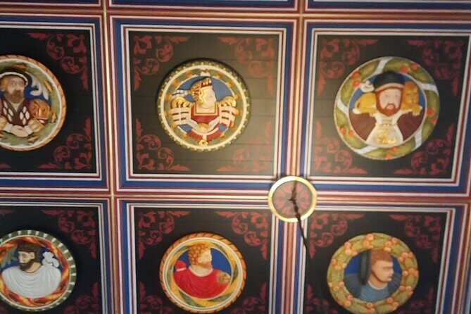 Private Stirling Day Guided Tour in the Premier Classic LEVC TXE - Frequently Asked Questions (FAQs)