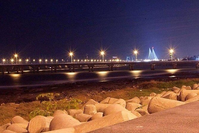 Private Street Food Tour with Mumbai Sightseeing Tour including AC vehicles - Why This Tour Works for Different Travelers