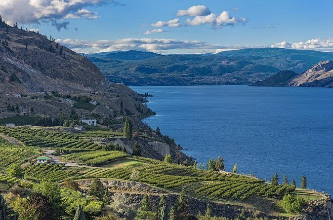 Private Summerlands Bottleneck Drive Wine Tour from Kelowna - FAQs