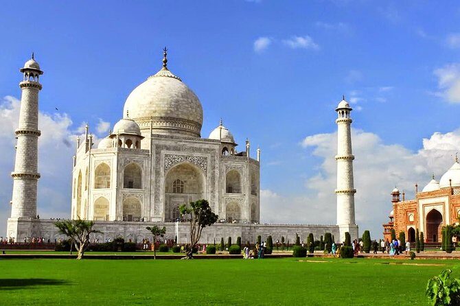 Private Sunrise Taj Mahal Tour from Delhi by AC Car-All Inclusive - FAQ