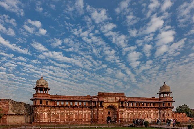 Private Sunrise Taj Mahal Tour from Delhi by Car - An In-Depth Look at the Sunrise Taj Mahal Tour