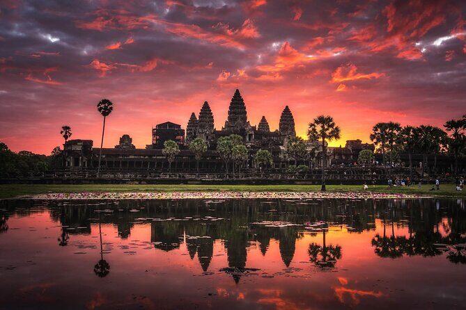 Private sunrise tour to Angkor Wat & other highlights with Professional Guide. - Why This Tour Is a Great Choice