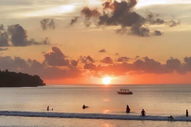 Private Sunset Uluwatu Tour with Jimbaran Seafood Dinner - FAQ