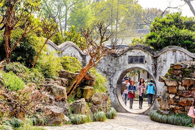 Private Suzhou Garden and Water Town Highlight Trip - Key Points