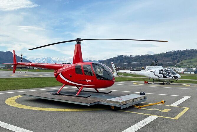 Private Swiss Alps helicopter tour over snow covered mountain peaks and glaciers - An Unmatched Perspective on the Swiss Alps