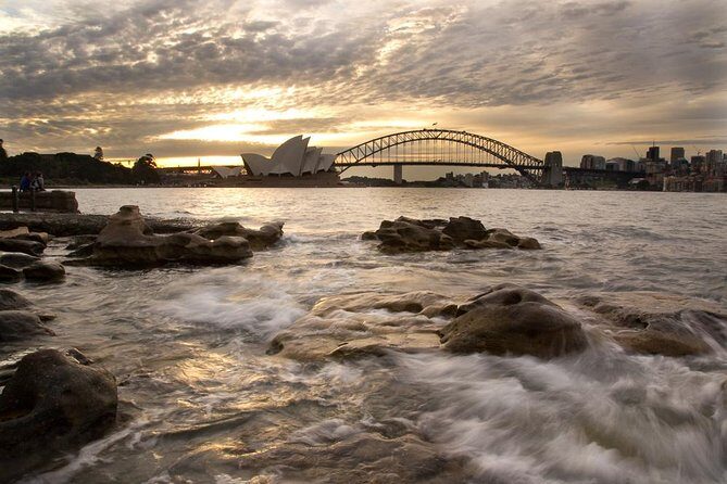Private Sydney Harbour Sunset Photo Tour & Cruise - Key Points