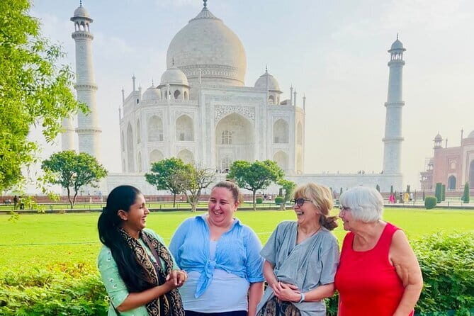 Private Taj Mahal, Agra Fort & Baby Taj Tour from Delhi by Car - A Detailed Look at the Private Taj Mahal, Agra Fort & Baby Taj Tour from Delhi by Car