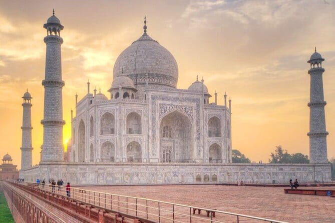 Private Taj Mahal at Sunrise and Agra Day Tour from Delhi - The Journey from Delhi to Agra: Comfort and Convenience
